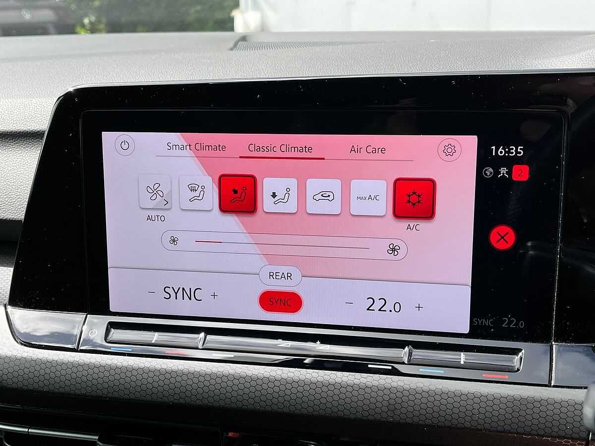 Volkswagen Golf GTI