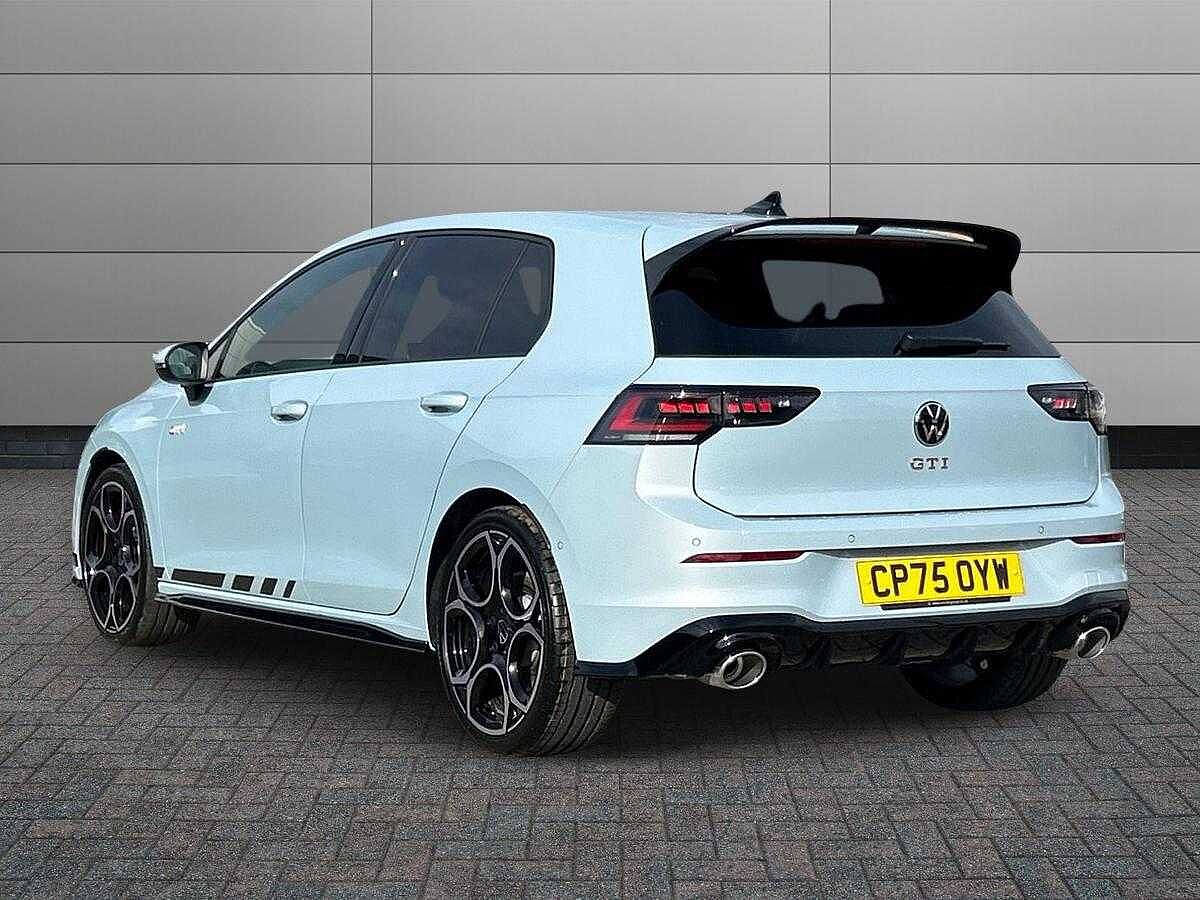 Volkswagen Golf GTI
