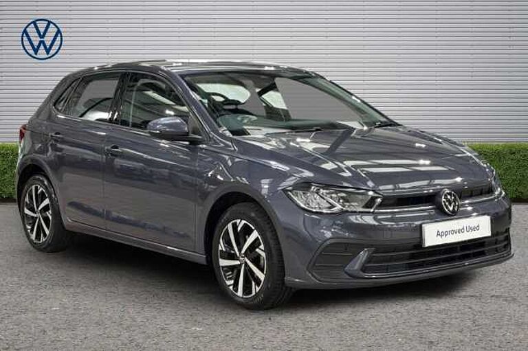Volkswagen Polo Life 1.0 TSI 95PS 5-speed Manual 5 Door