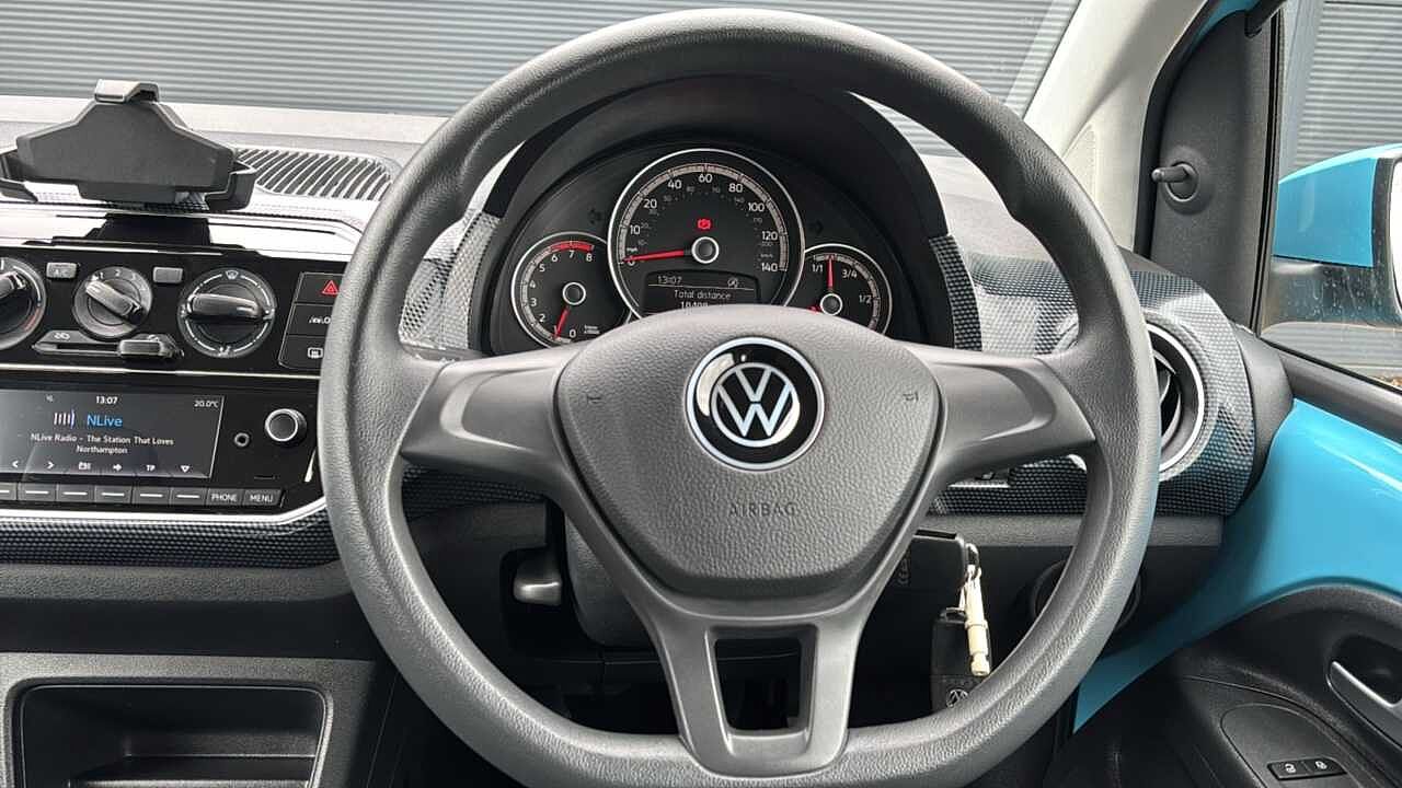Volkswagen up!