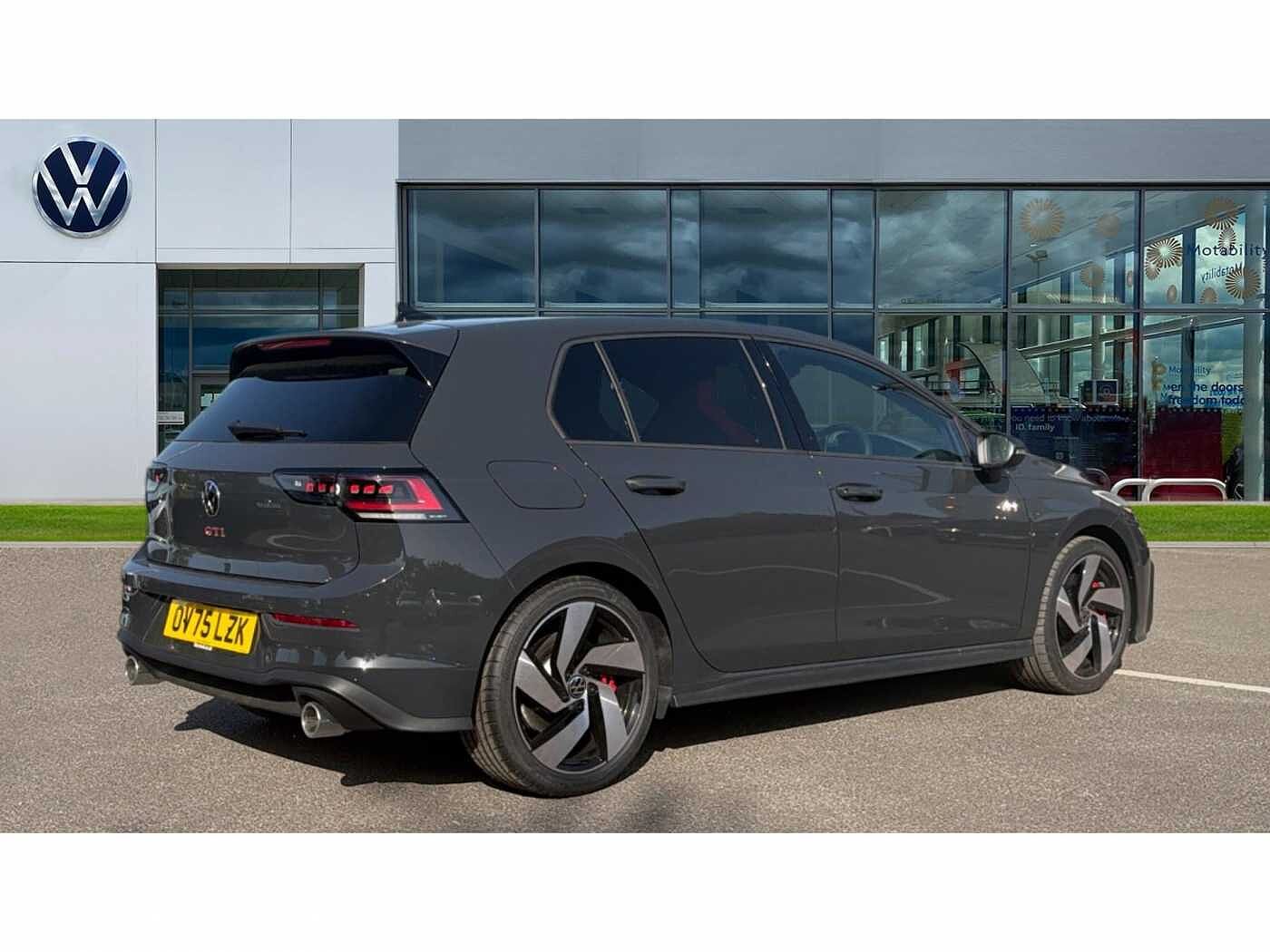 Volkswagen Golf GTI