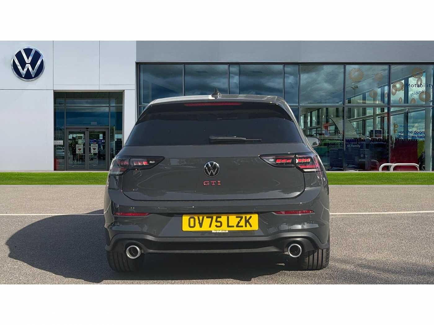 Volkswagen Golf GTI