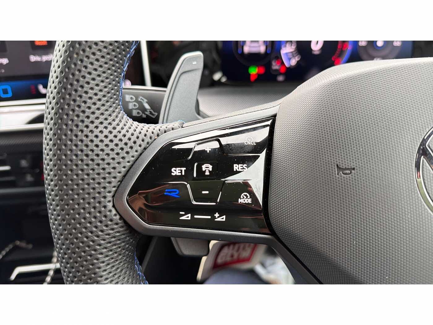 Volkswagen Golf R