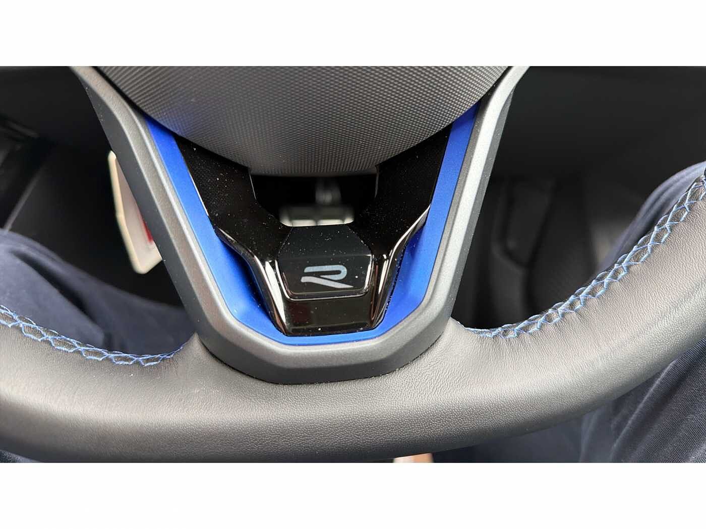 Volkswagen Golf R