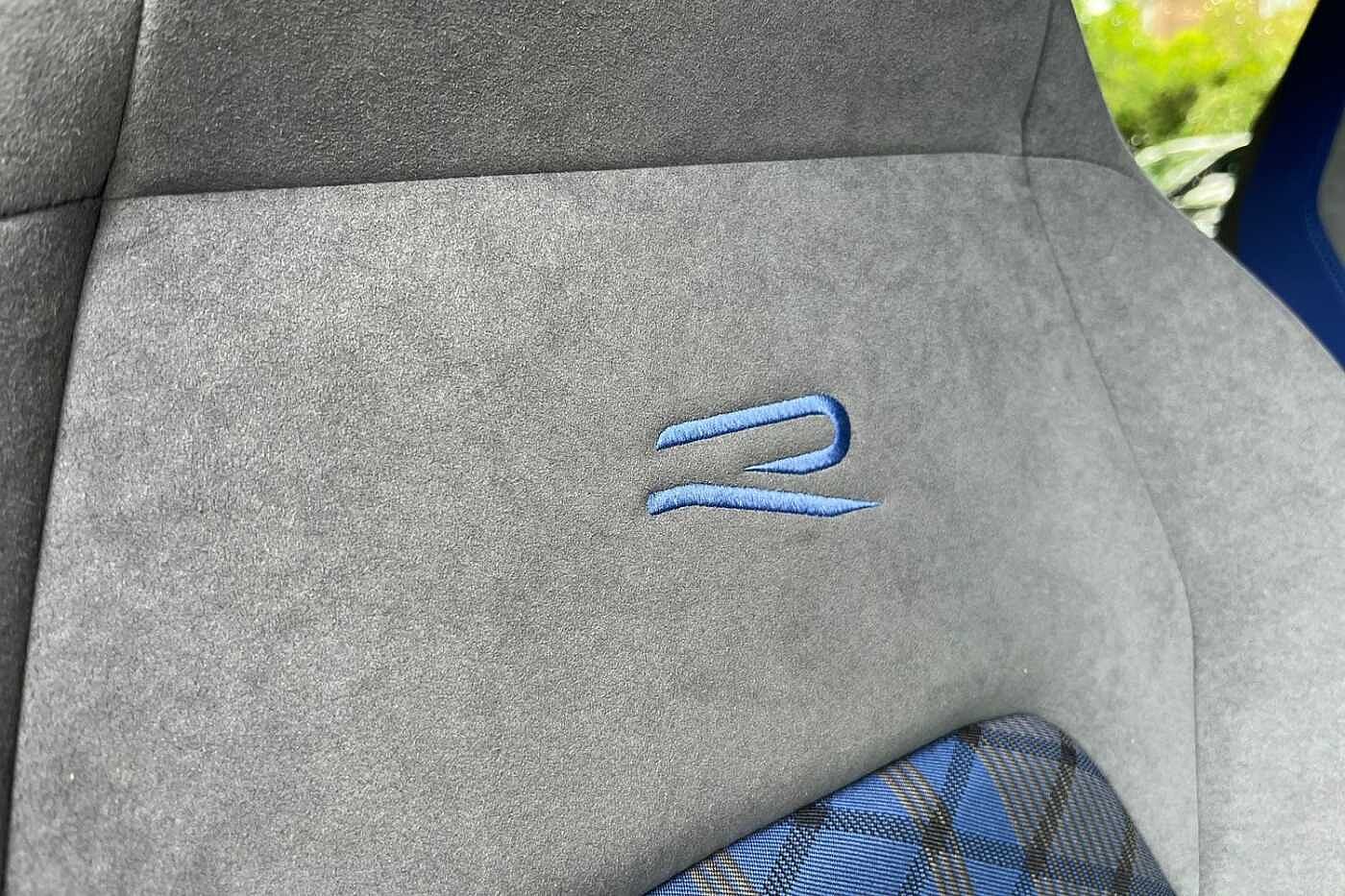 Volkswagen Golf R