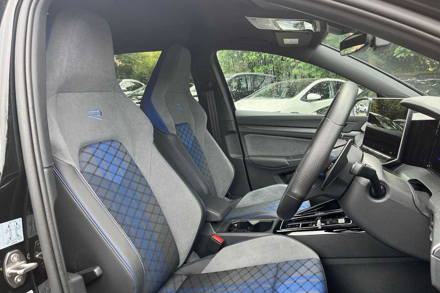 Volkswagen Golf R