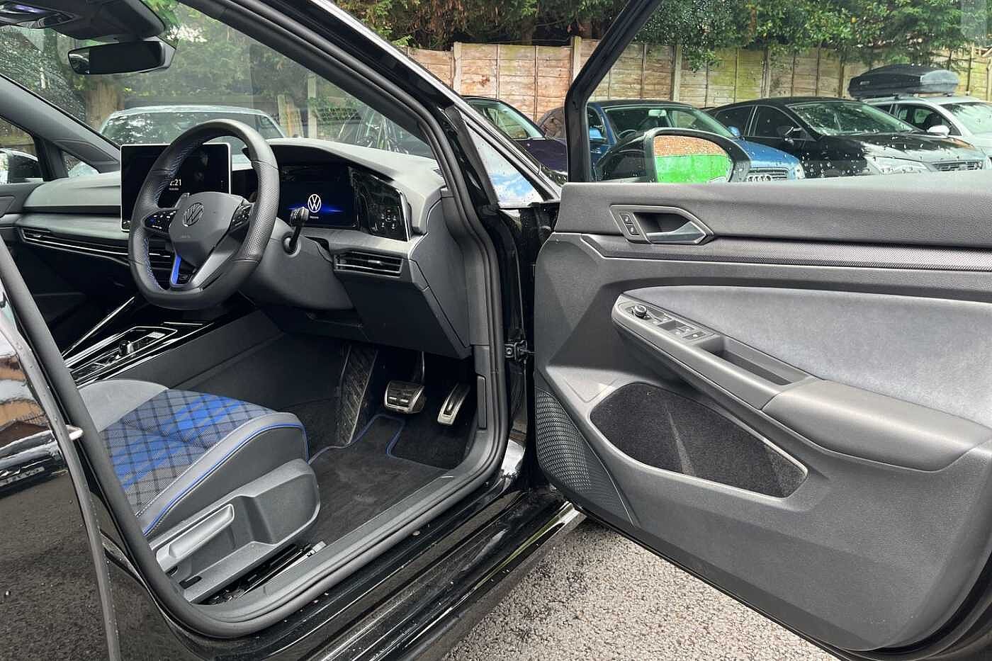 Volkswagen Golf R