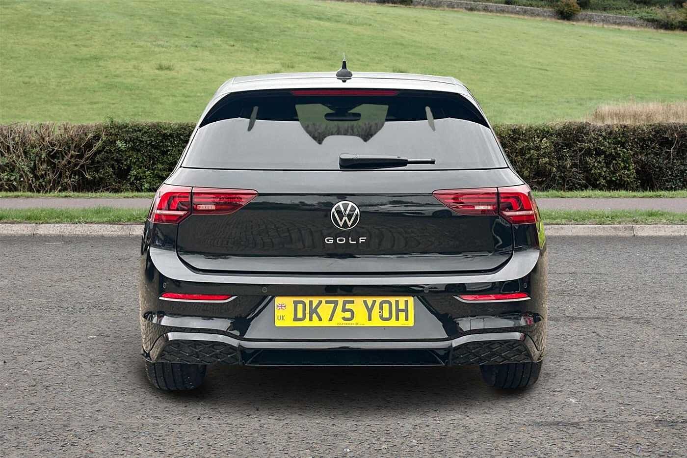 Volkswagen Golf R