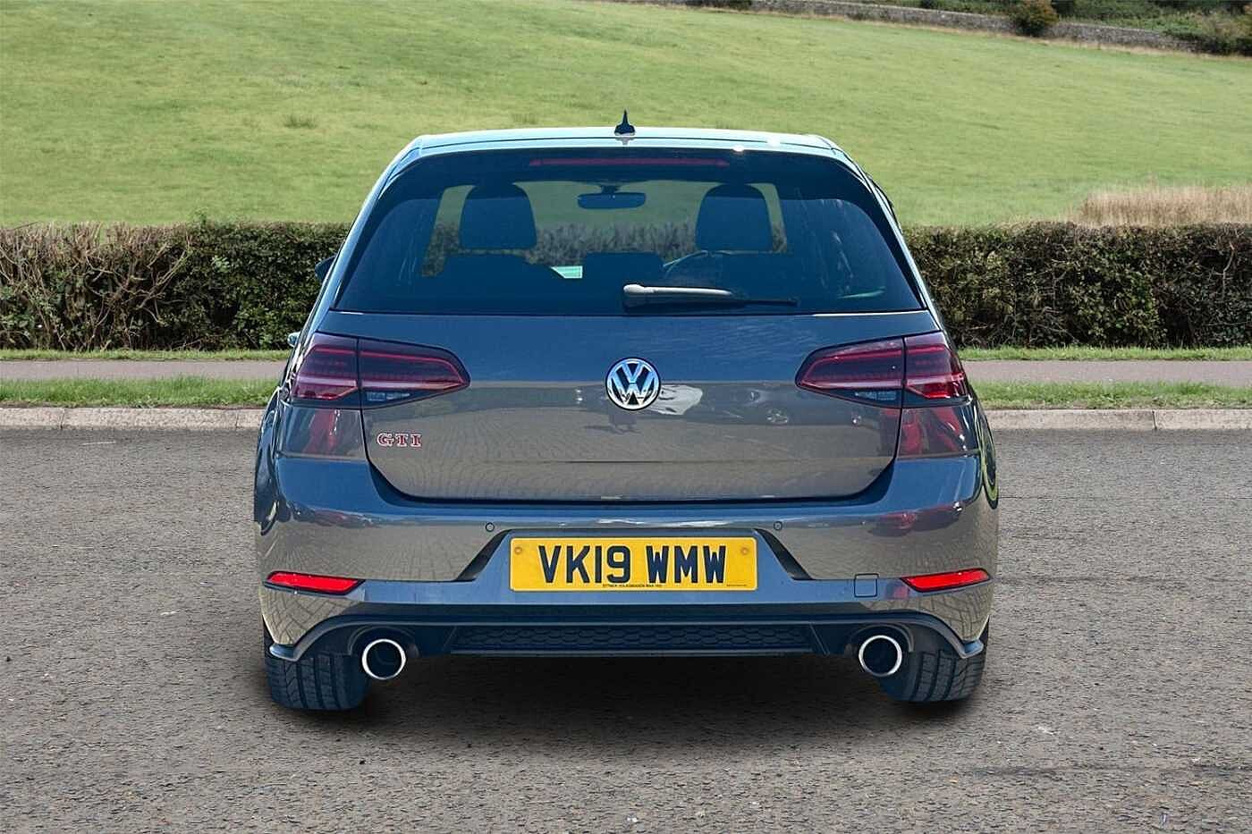 Volkswagen Golf GTI