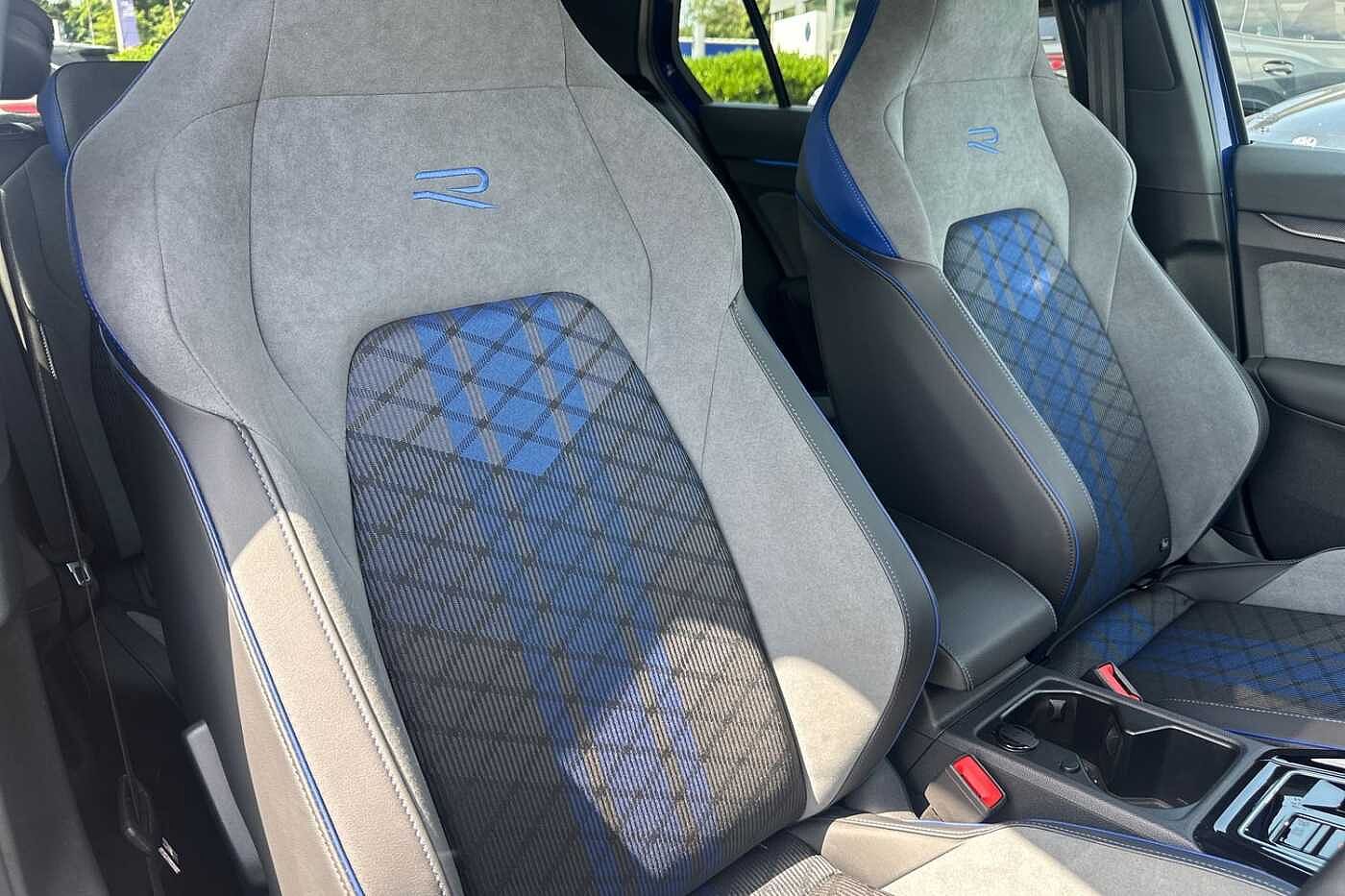 Volkswagen Golf R