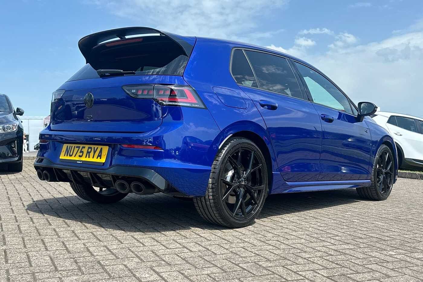 Volkswagen Golf R