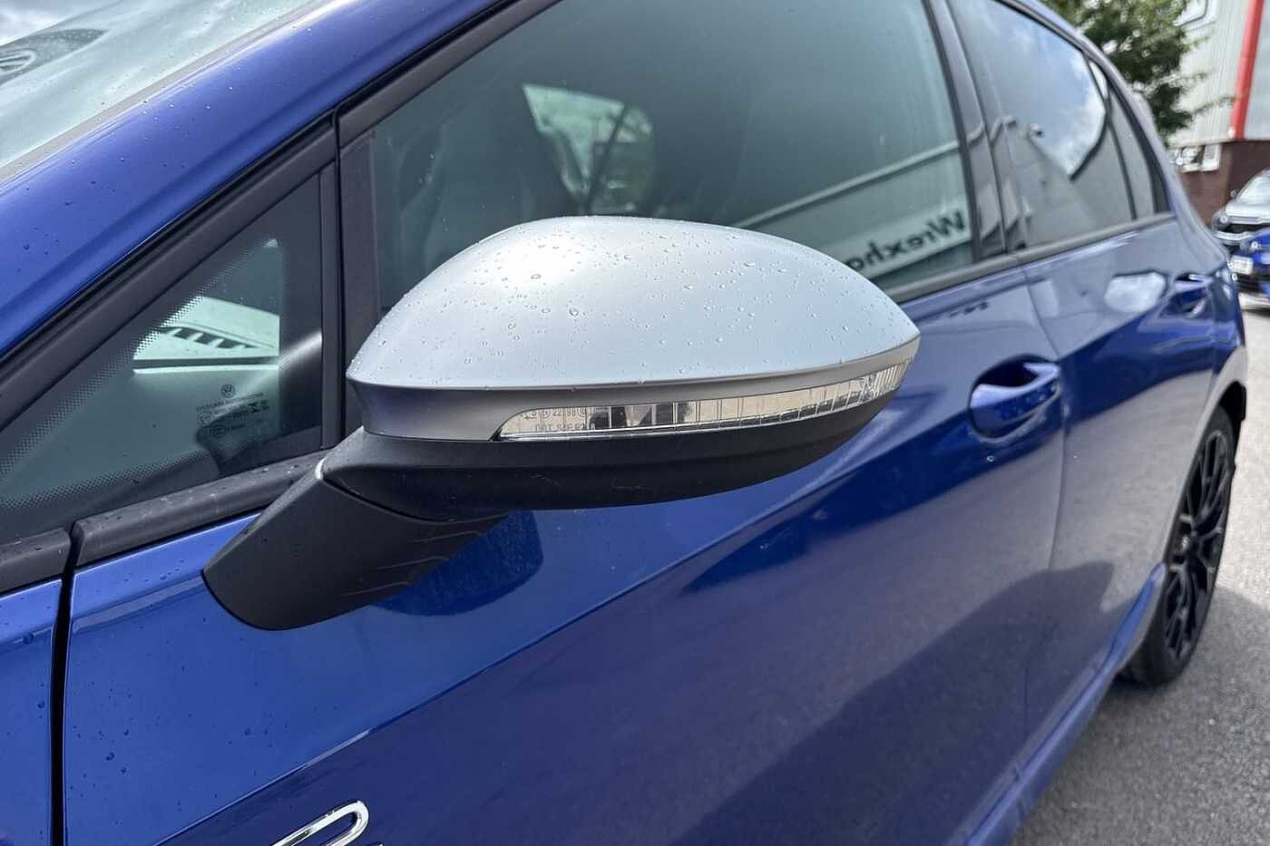 Volkswagen Golf R