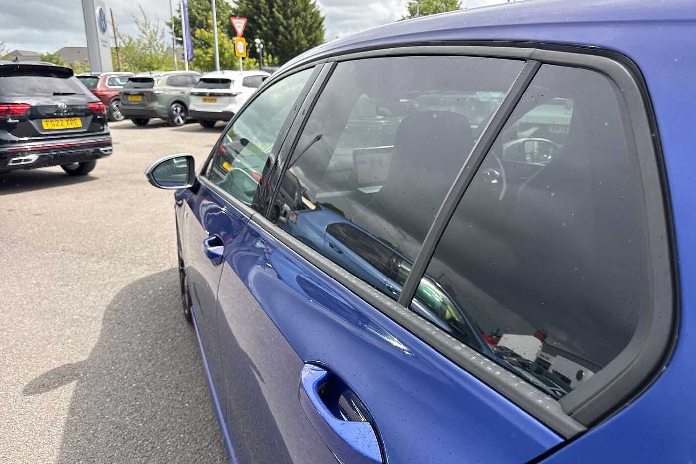 Volkswagen Golf R