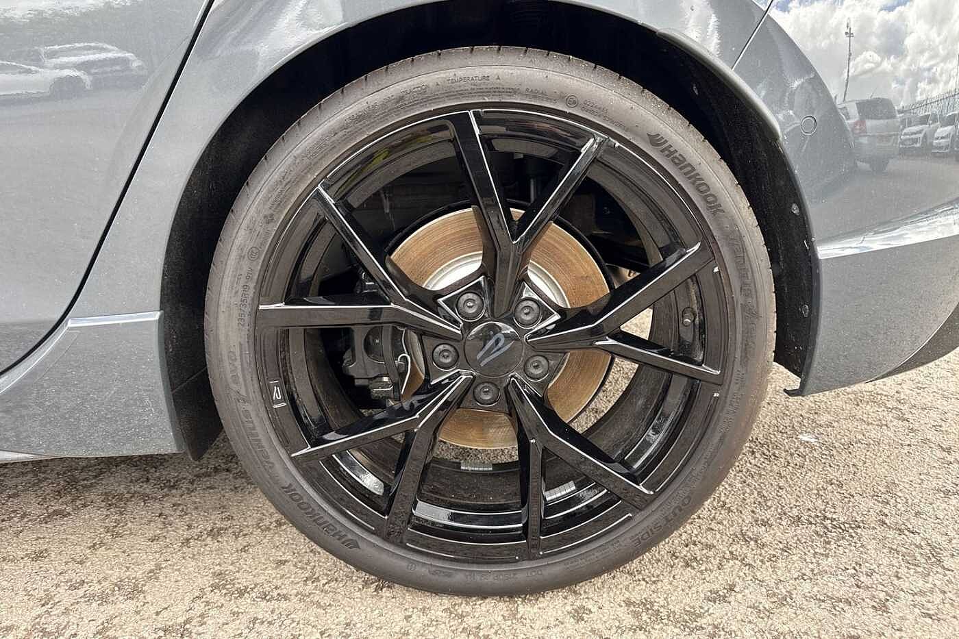 Volkswagen Golf R