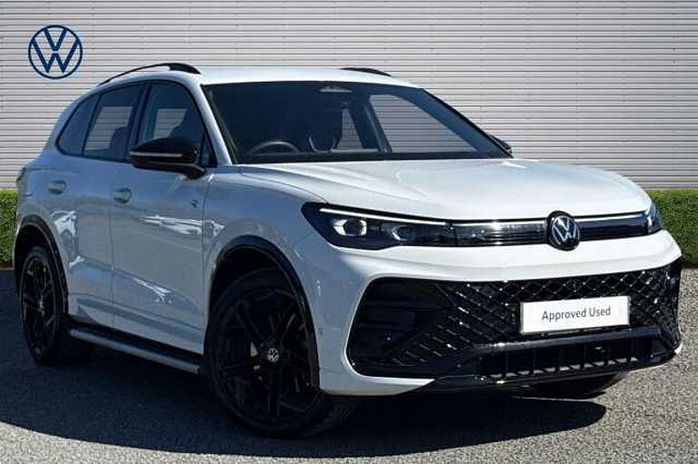 Volkswagen Tiguan 2.0 TSI 265 4Motion Black Edition 5dr DSG ⭐Factory Tow Bar ⭐