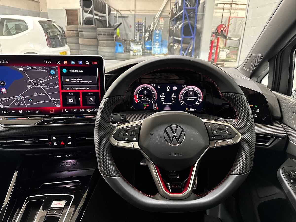 Volkswagen Golf GTI