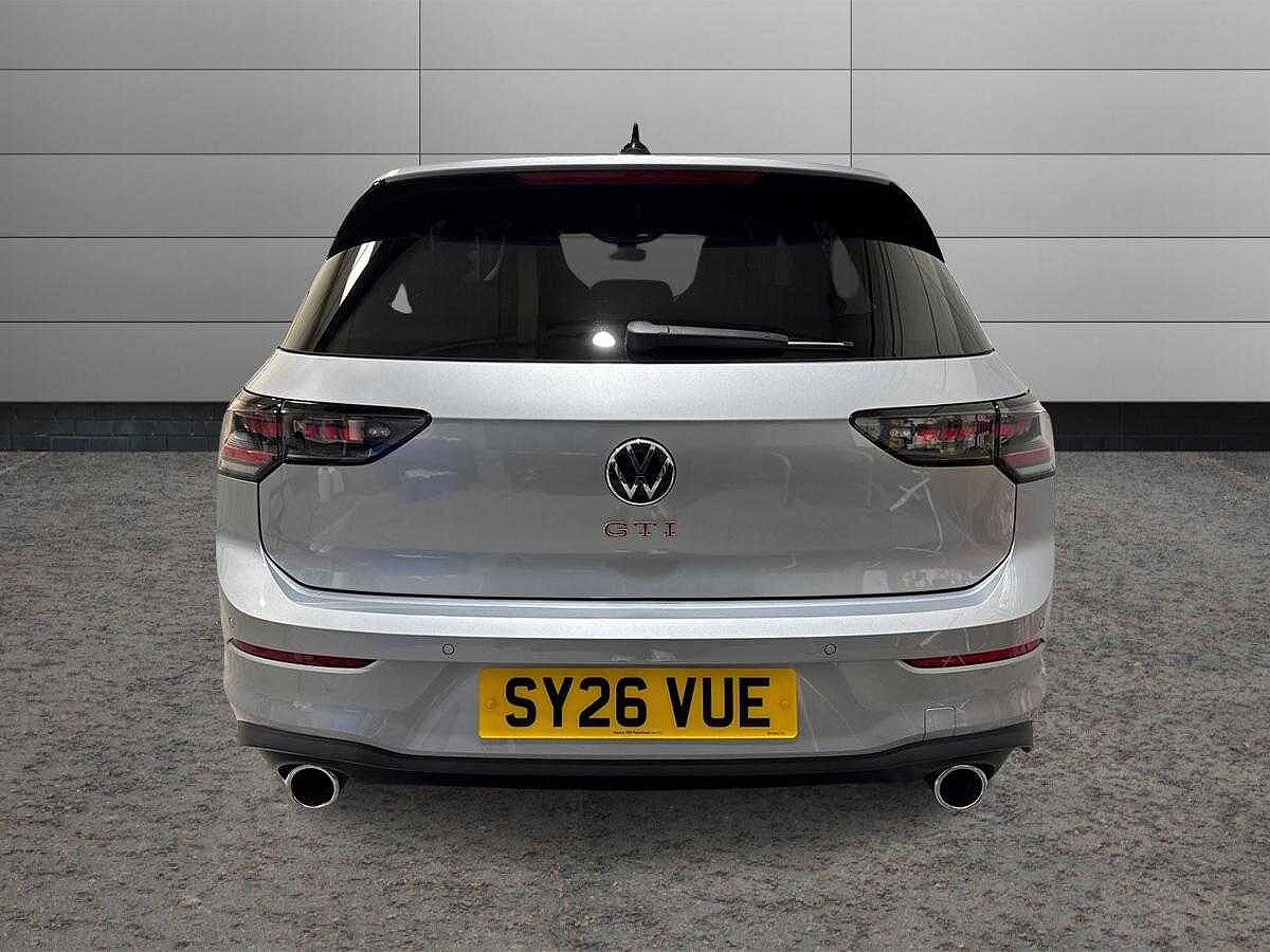 Volkswagen Golf GTI