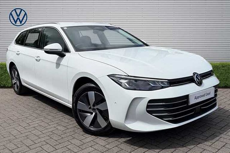 Volkswagen Passat 1.5 eTSI Life 5dr DSG