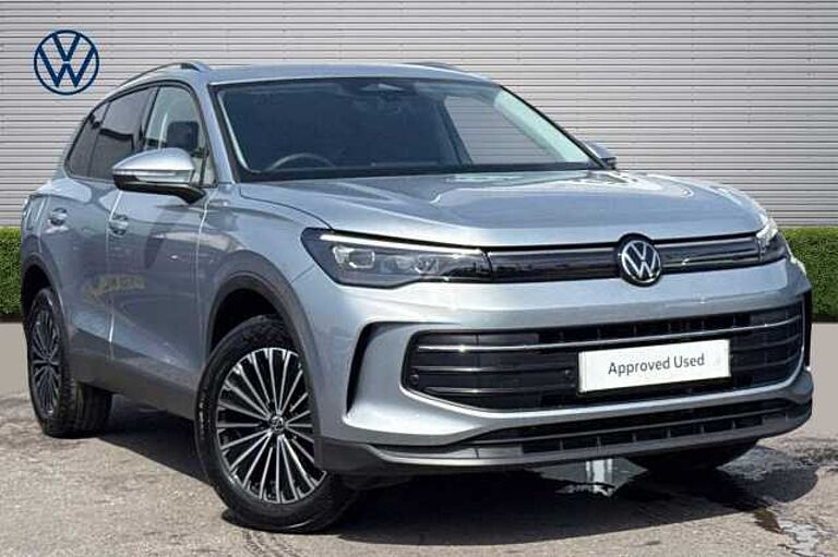 Volkswagen Tiguan 1.5 TSI eHybrid Match 5dr DSG⭐ Electric tailgate, LED headlamps,  Rear camera⭐
