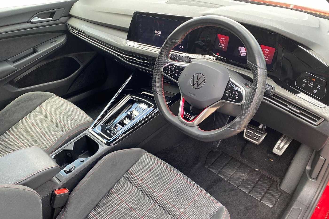 Volkswagen Golf GTI