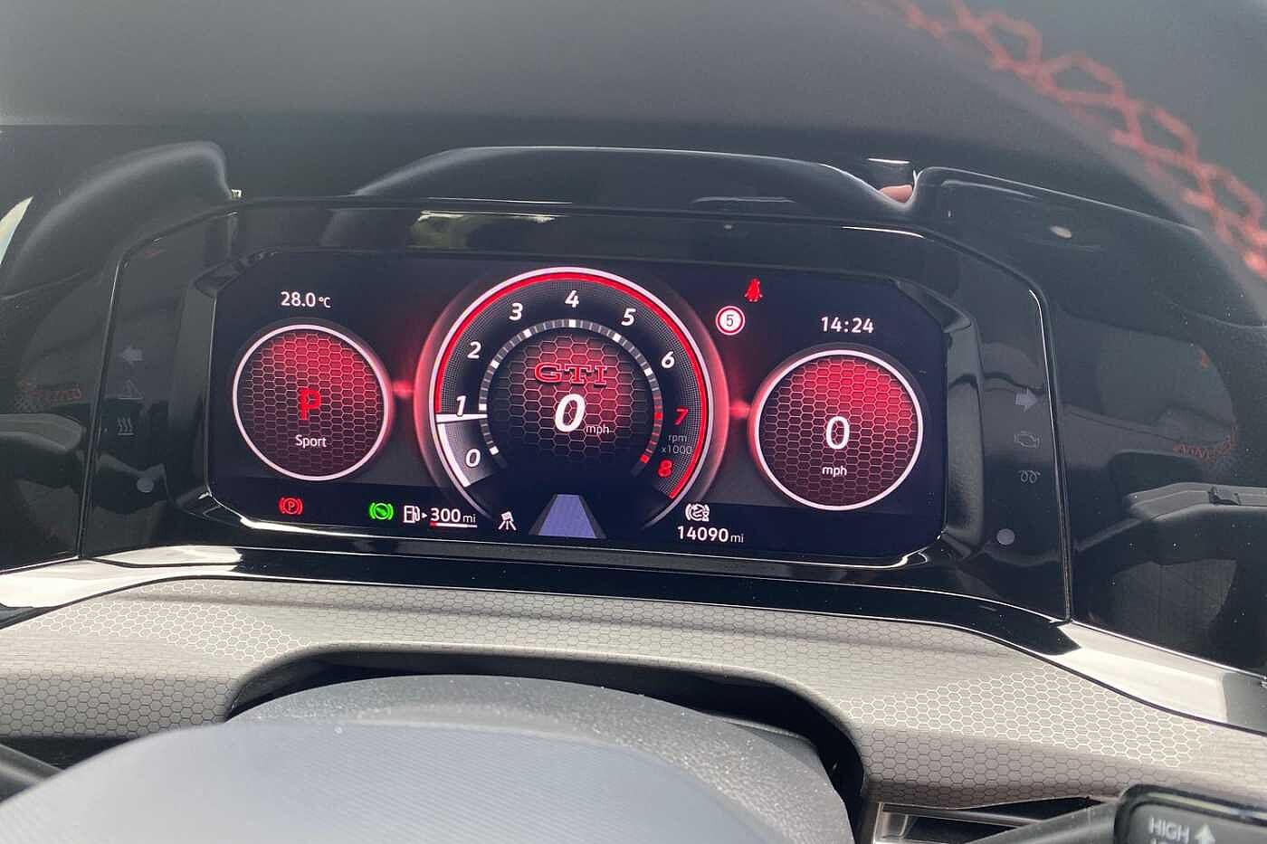 Volkswagen Golf GTI