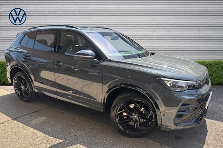 Volkswagen Tiguan 2.0 TSI 265 4Motion Black Edition 5dr DSG **PANO ROOF*HARMON-KARDON**