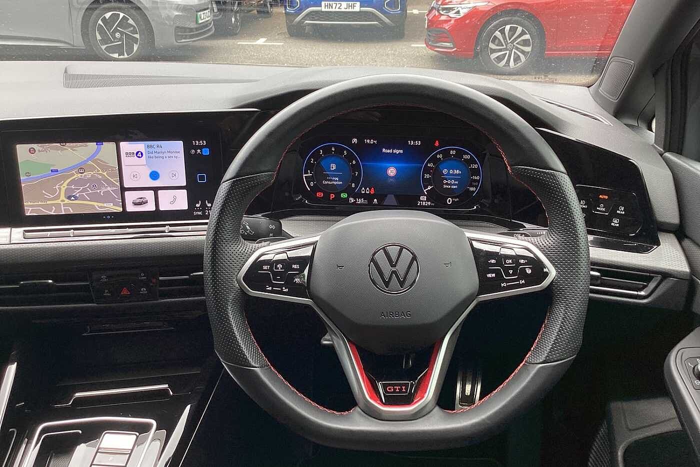 Volkswagen Golf GTI