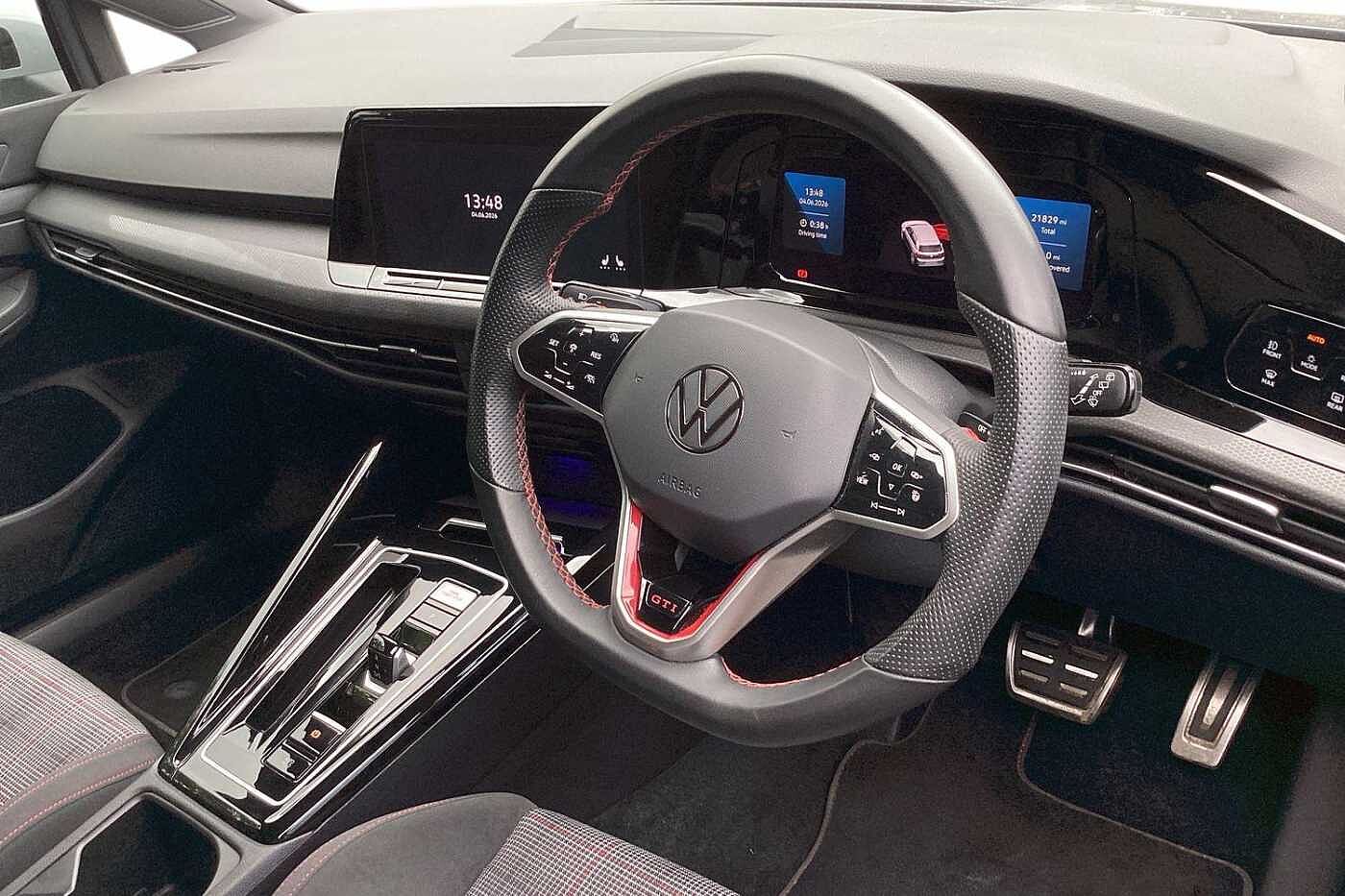 Volkswagen Golf GTI