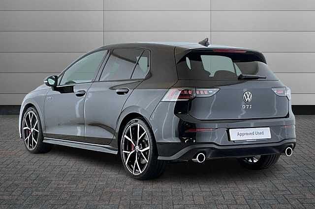 Volkswagen Golf GTI