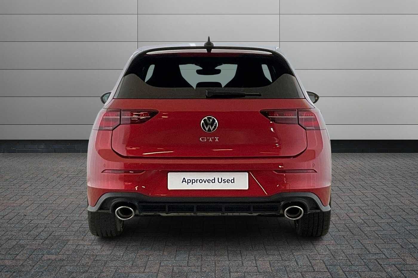 Volkswagen Golf GTI