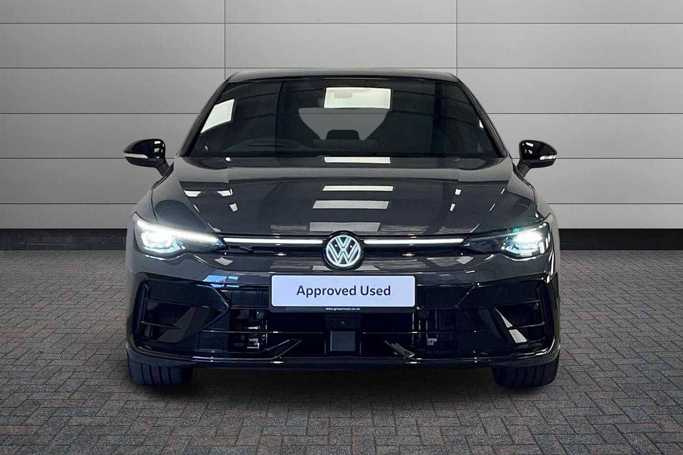 Volkswagen Golf R