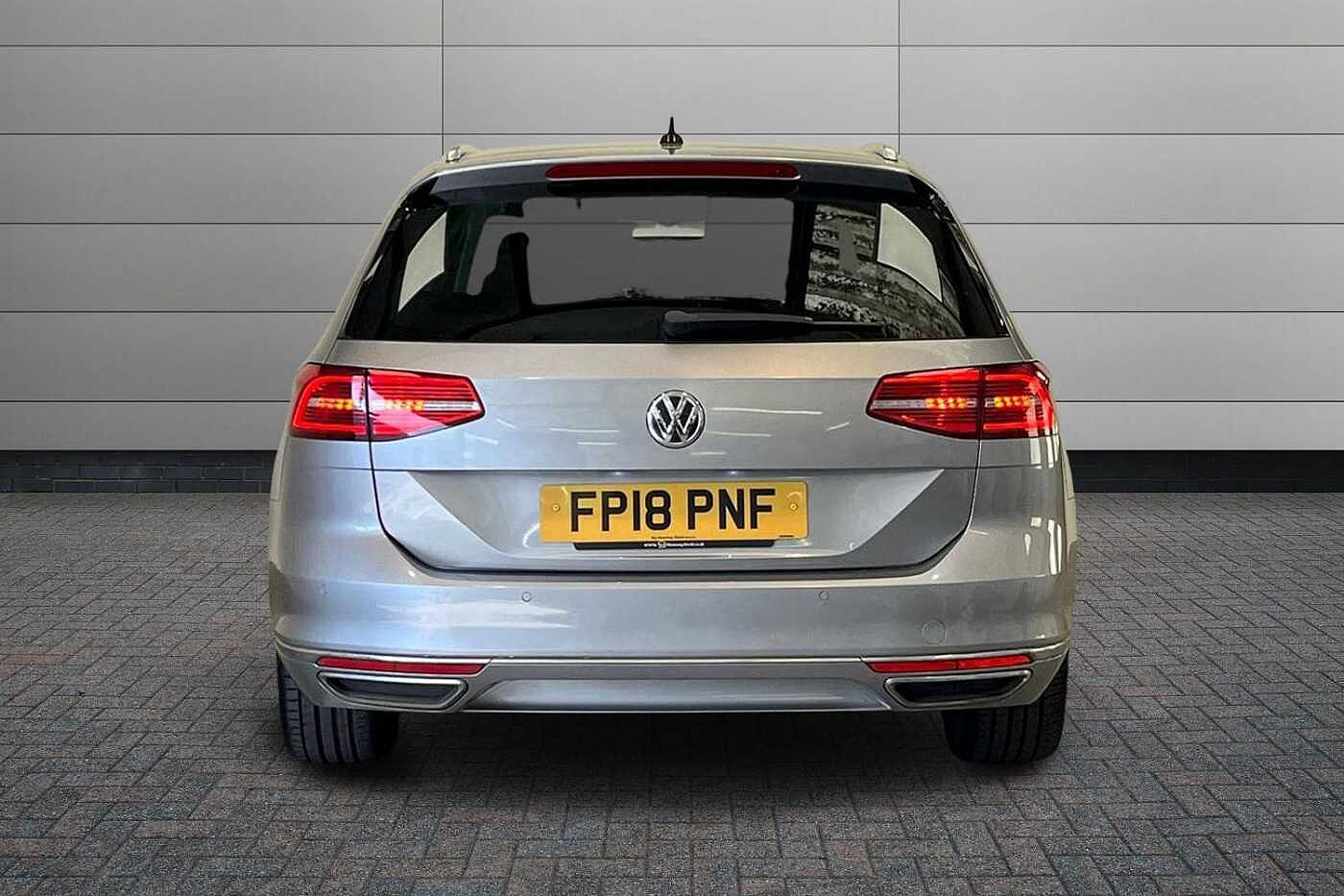 Volkswagen Passat Estate GTE
