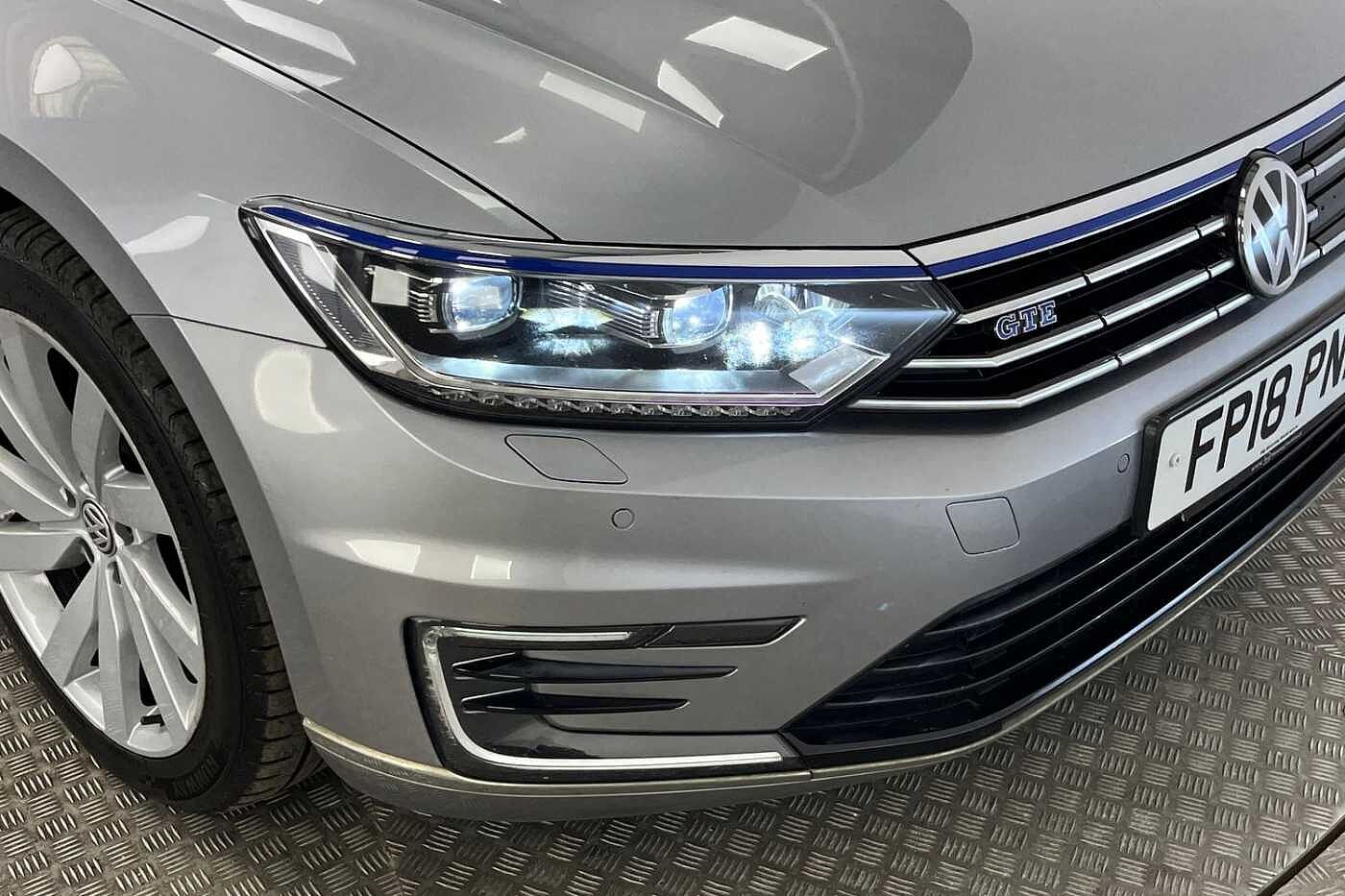 Volkswagen Passat Estate GTE