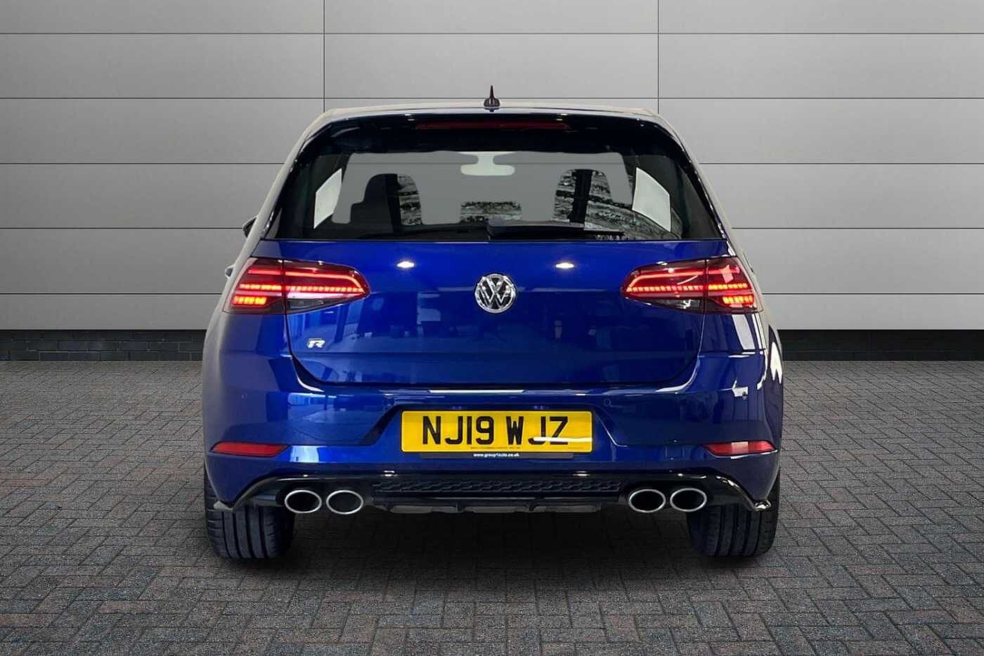 Volkswagen Golf R