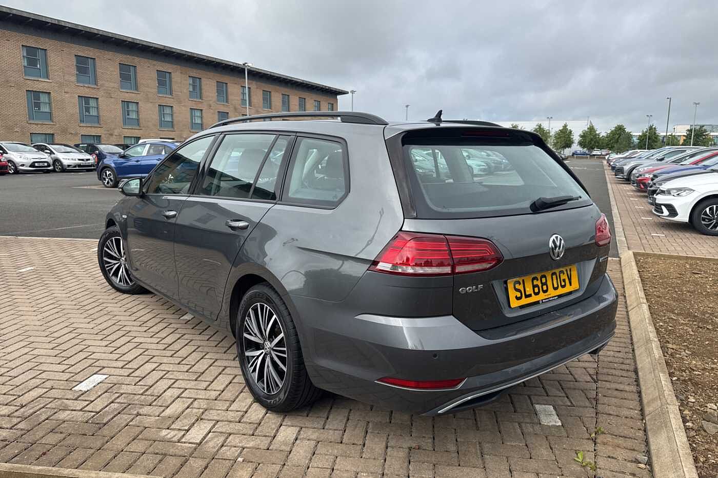 Volkswagen Golf Estate