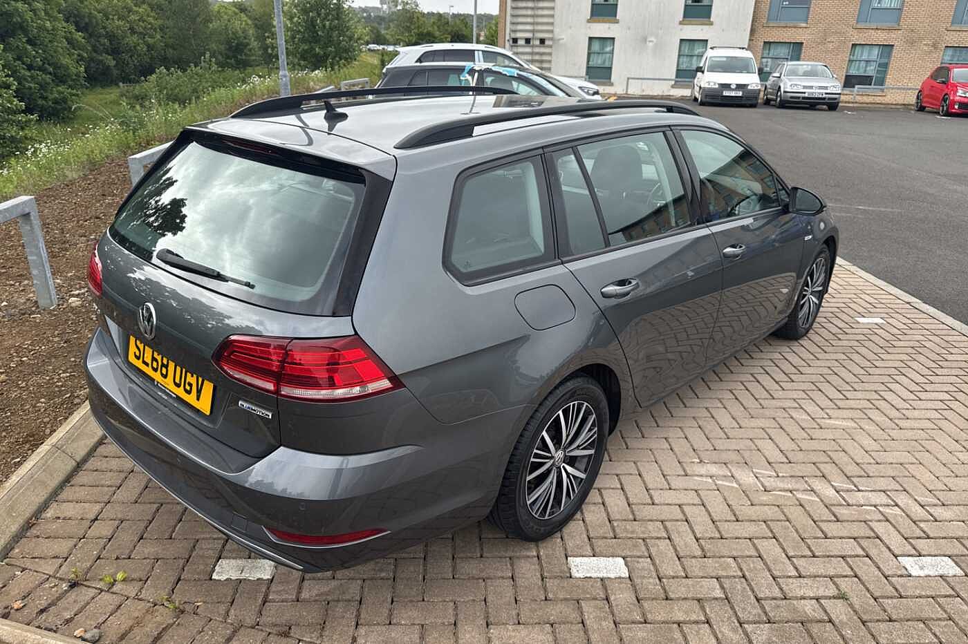 Volkswagen Golf Estate