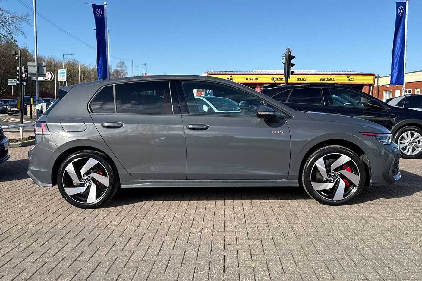 Volkswagen Golf GTI