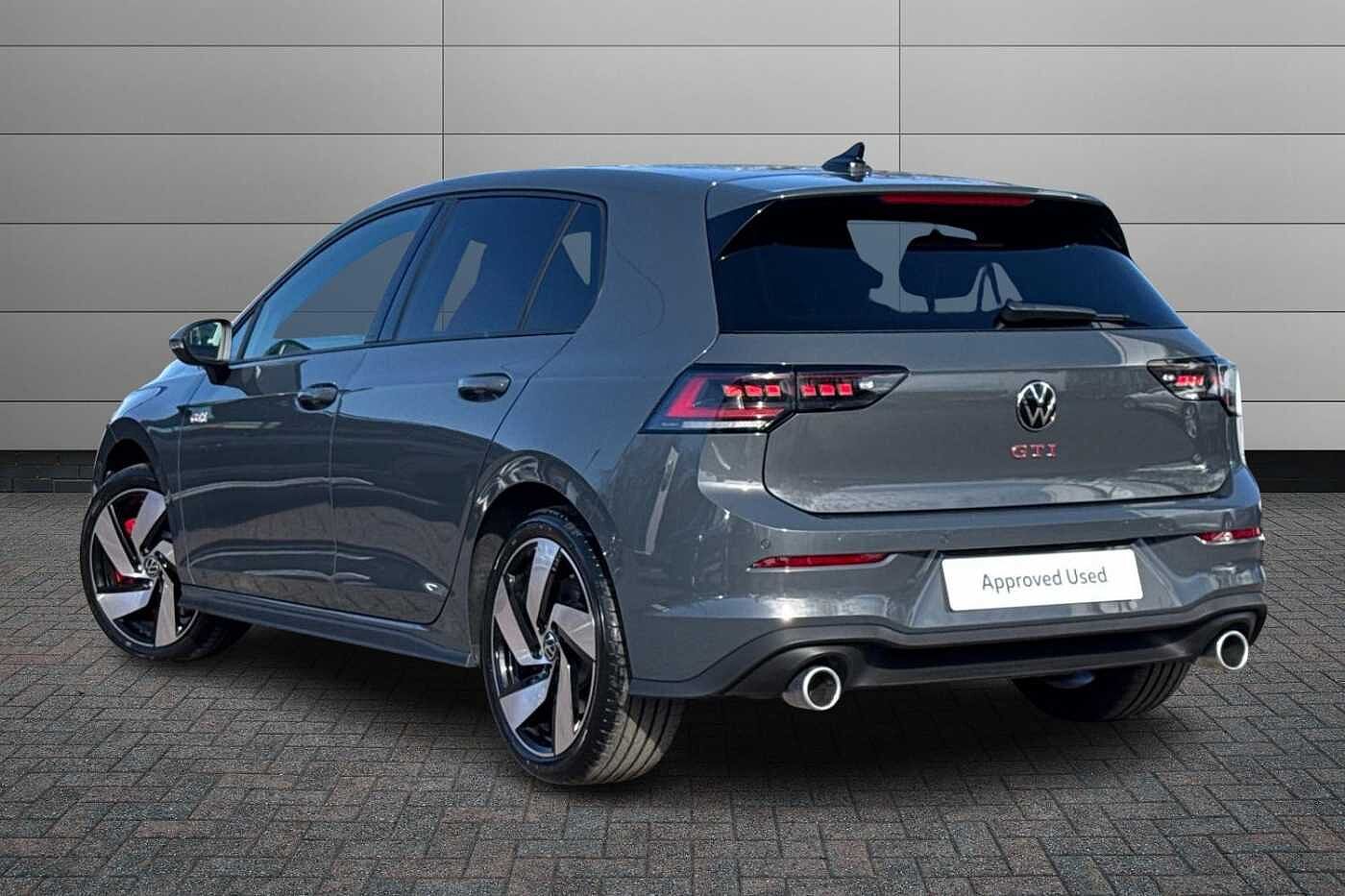Volkswagen Golf GTI
