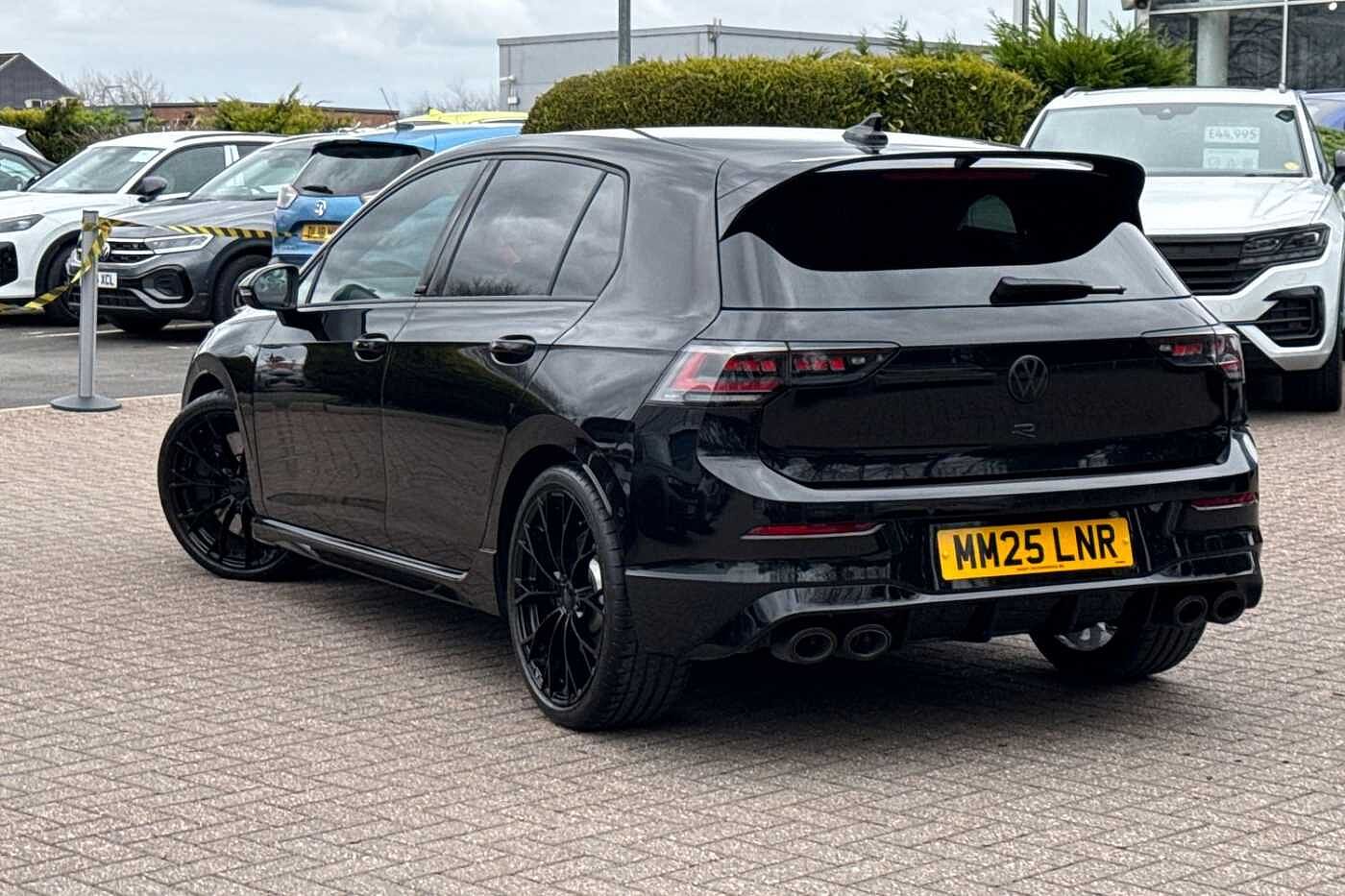 Volkswagen Golf R