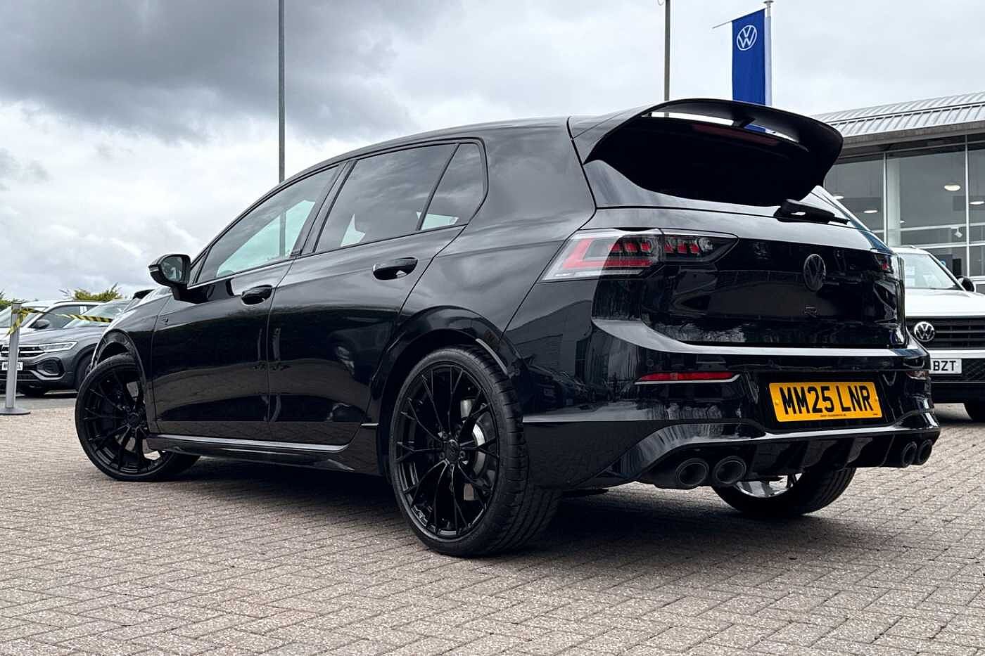 Volkswagen Golf R