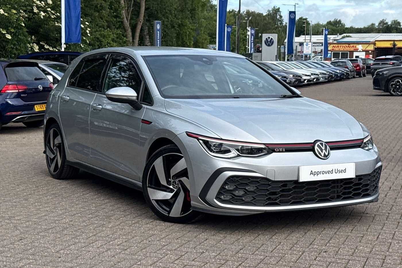 Volkswagen Golf GTI