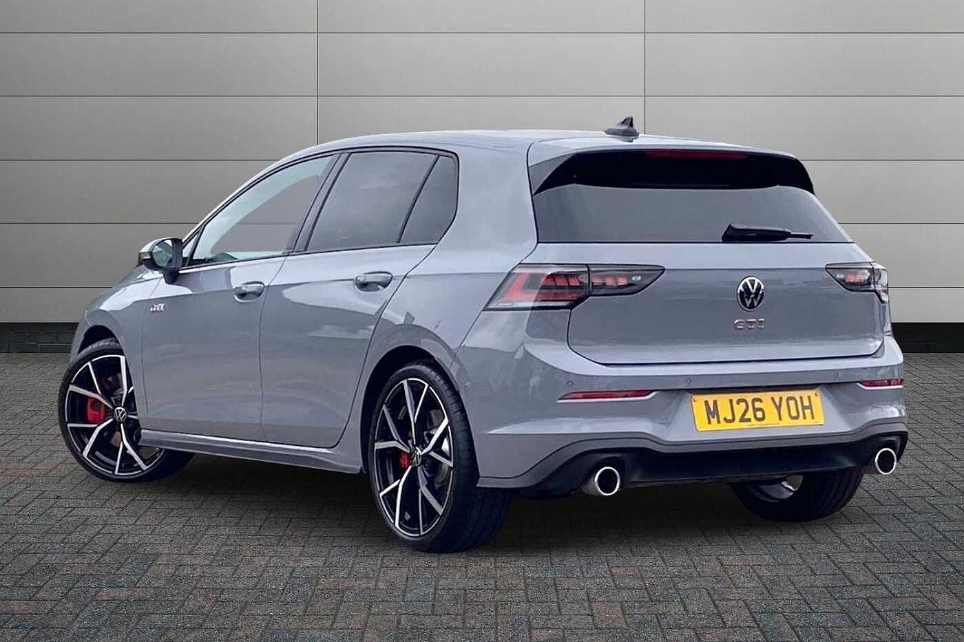 Volkswagen Golf GTI