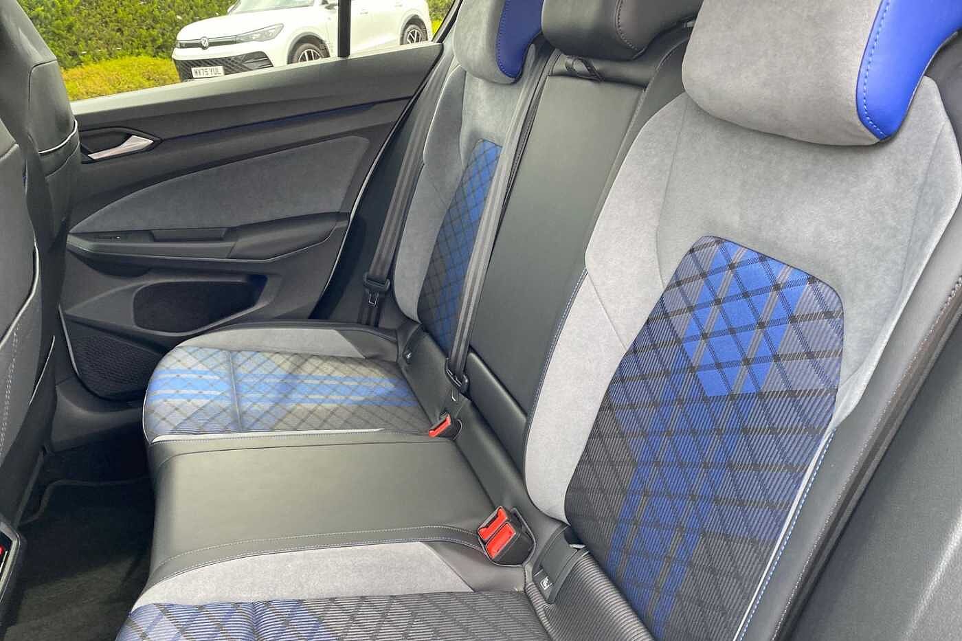 Volkswagen Golf R