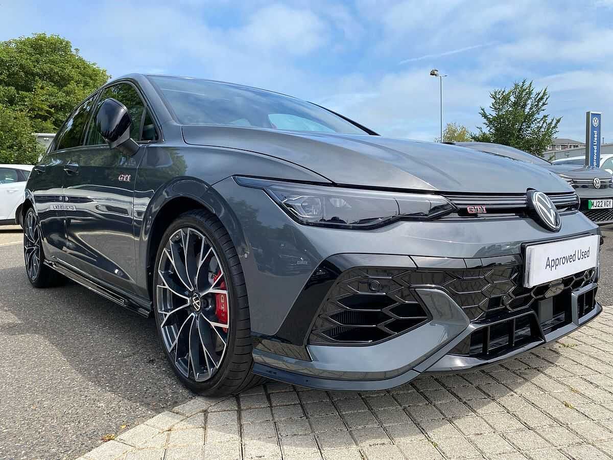 Volkswagen Golf GTI