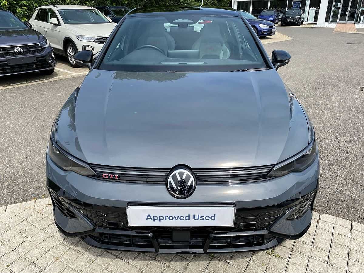 Volkswagen Golf GTI
