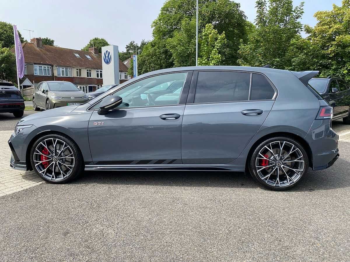 Volkswagen Golf GTI