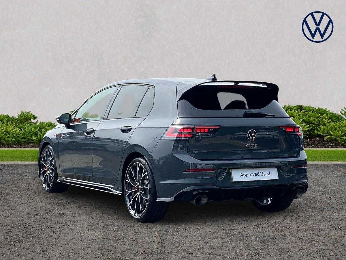 Volkswagen Golf GTI