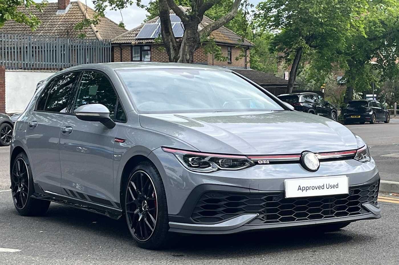 Volkswagen Golf GTI