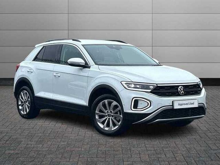 Volkswagen T-ROC 1.5 TSI (150ps) Match DSG + 17' ZURICH ALLOYS/LED HEADLIGHTS