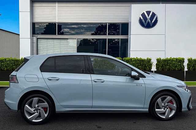 Volkswagen Golf GTE